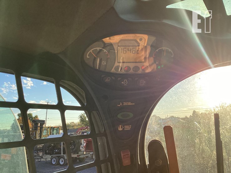 2020-bobcat-t870-image-18