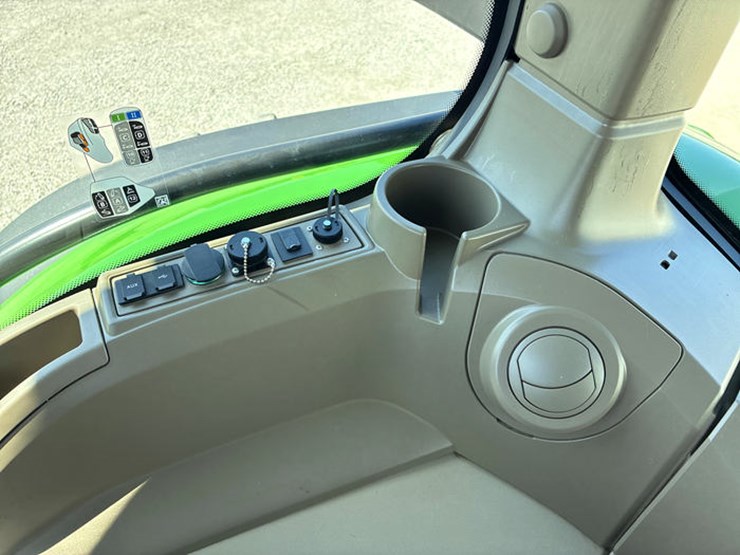 2023-john-deere-8r-370-image-83