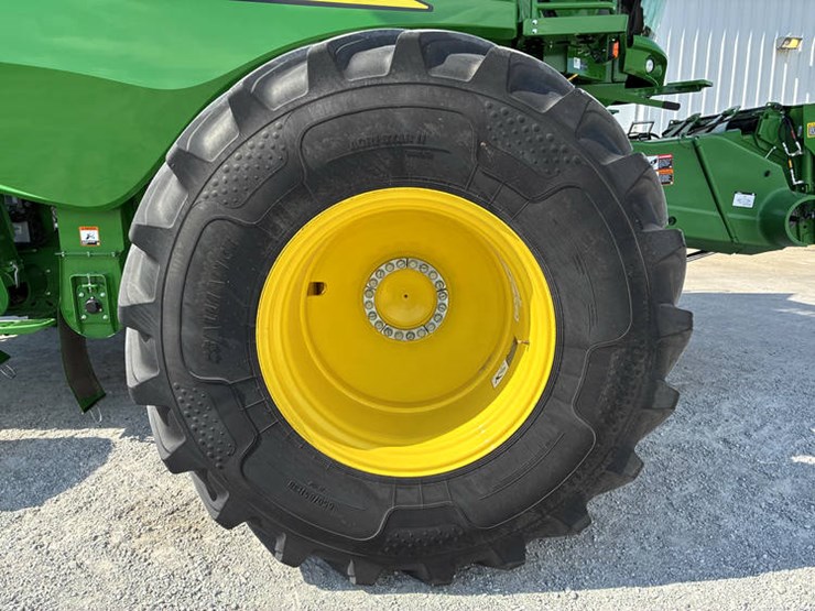 2023-john-deere-s780-image-42