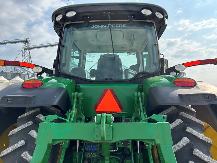 2014-john-deere-8270r-image-26