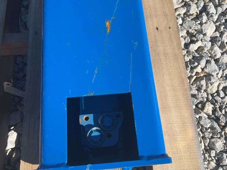 skid-steer-loader-auger-and-extra-rod-image-2