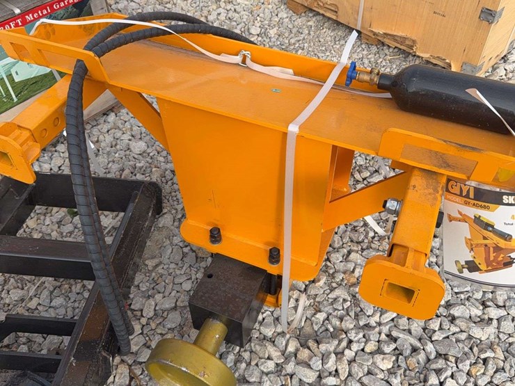 skid-steer-pile-hammer-attachment-image-1