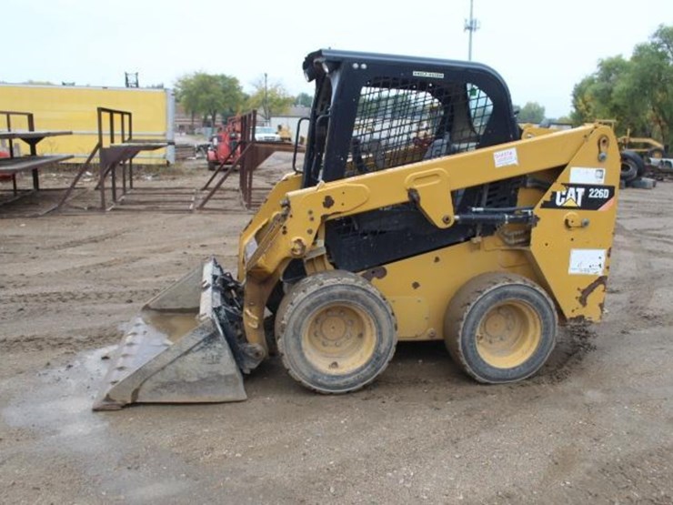 2016-caterpillar-226d-image-2