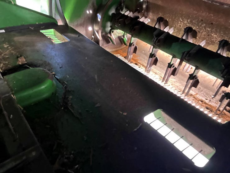 2009-john-deere-9770-sts-image-65