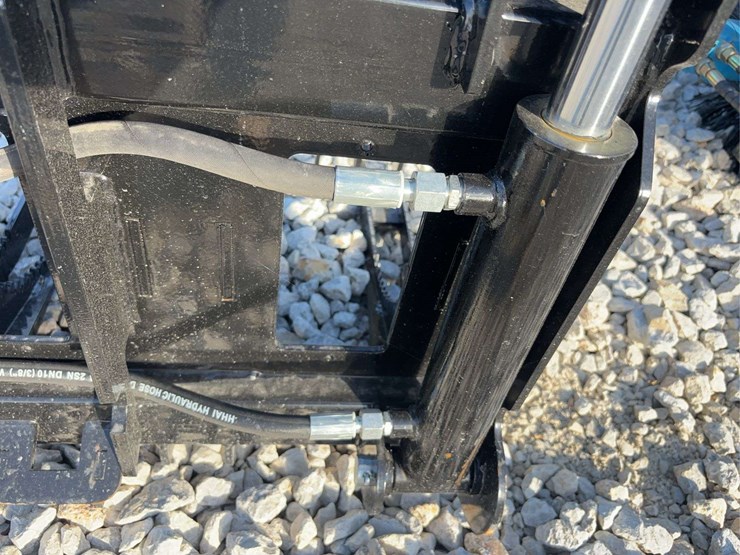 curved-log-grapple-image-8