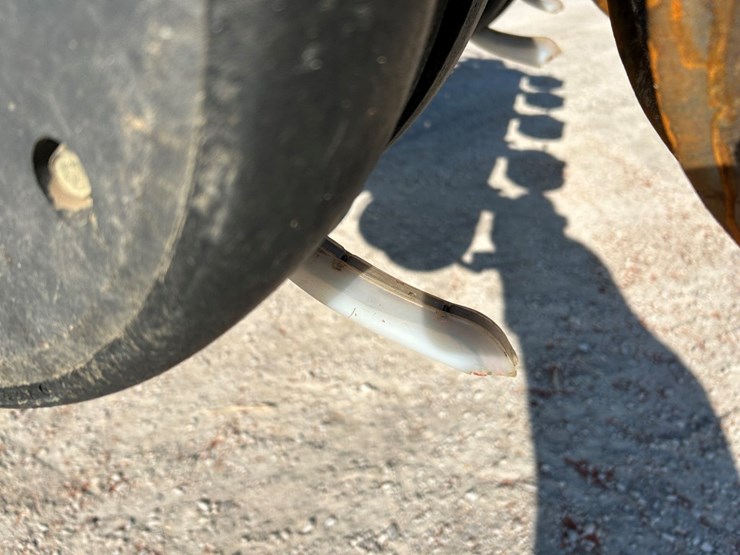 2004-john-deere-1790-image-30