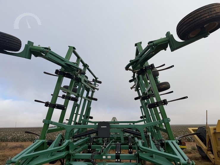 great-plains-6330uc-image-18