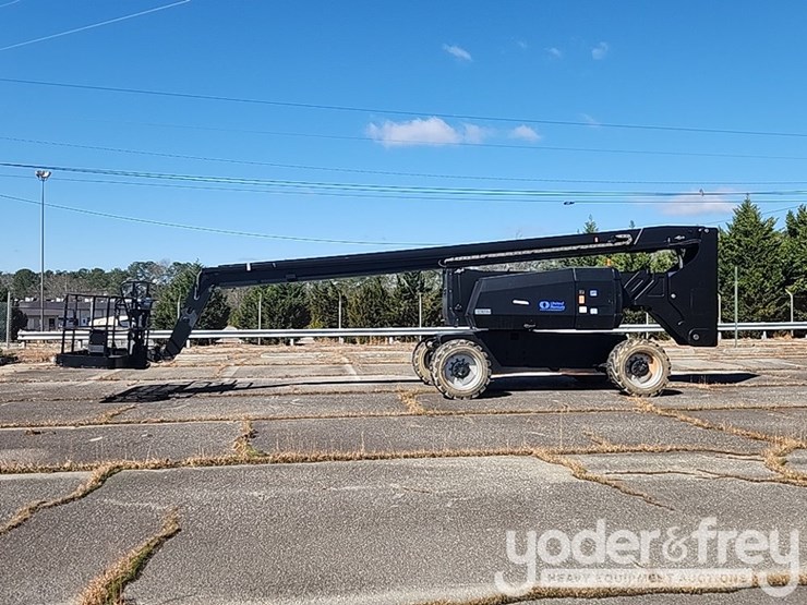 2014-jlg-800aj-image-2