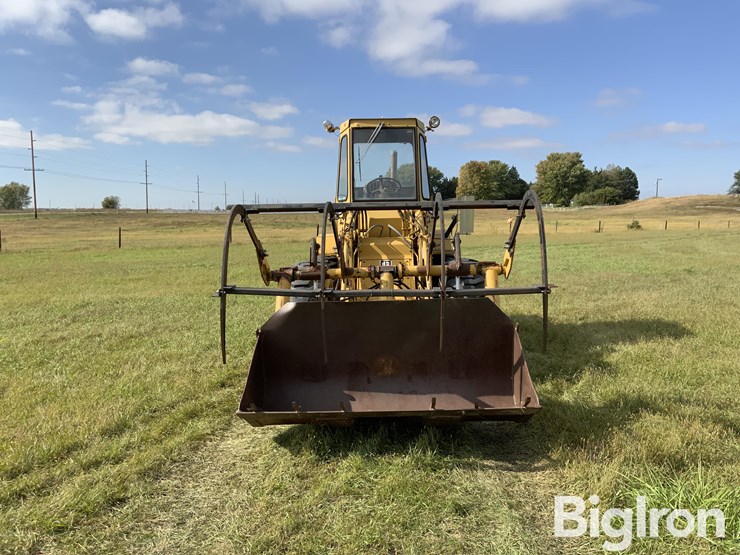 1981-caterpillar-910-image-2