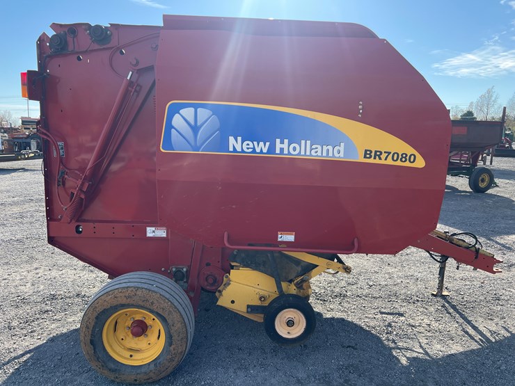 new-holland-br7080-image-6