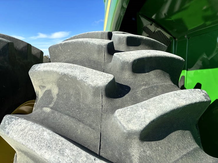 2009-john-deere-9770-sts-image-37