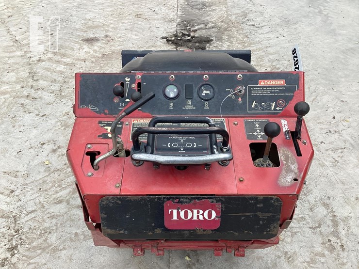 2010-toro-dingo-tx420-image-14