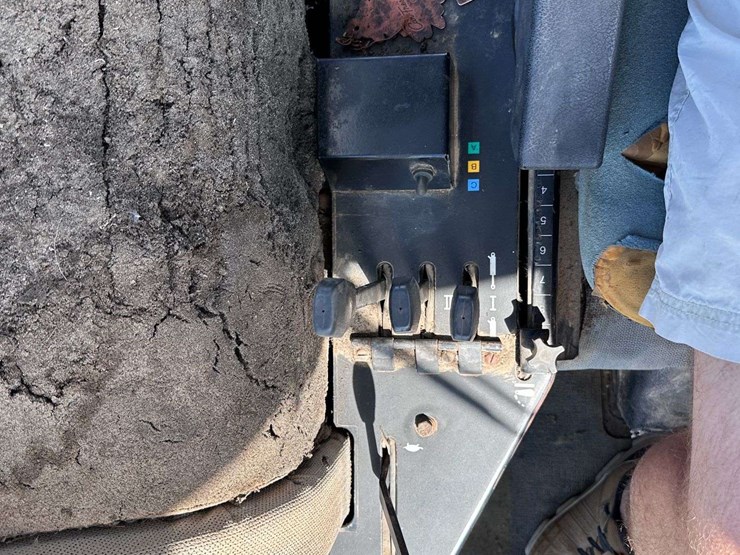 white-american-80-image-47