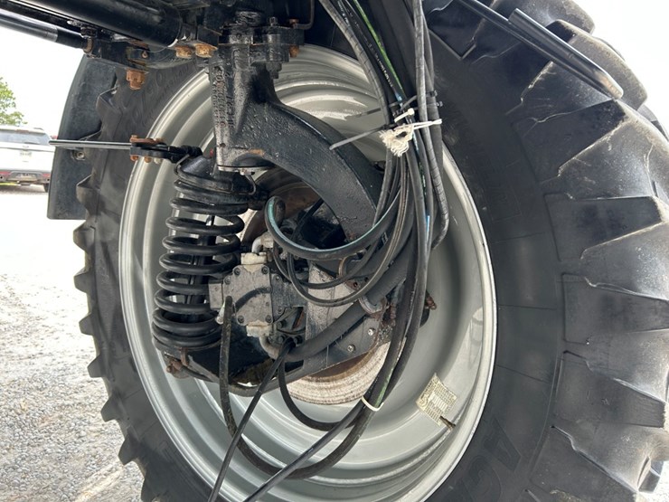 2014-case-ih-3200b-image-76