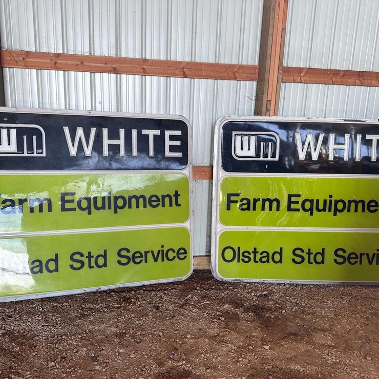 (2) White Farm Equipment Plastic Bubble Panels