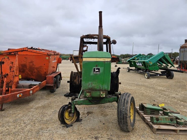 john-deere-4440-image-8