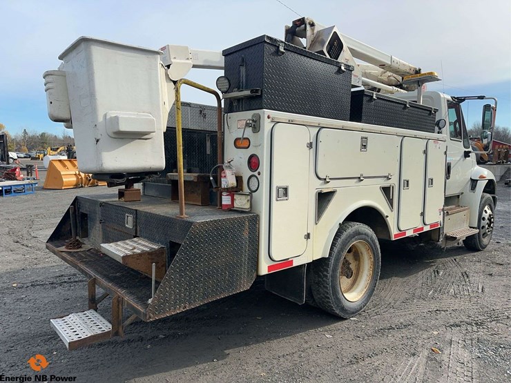 2017-international-durastar-4300-image-5