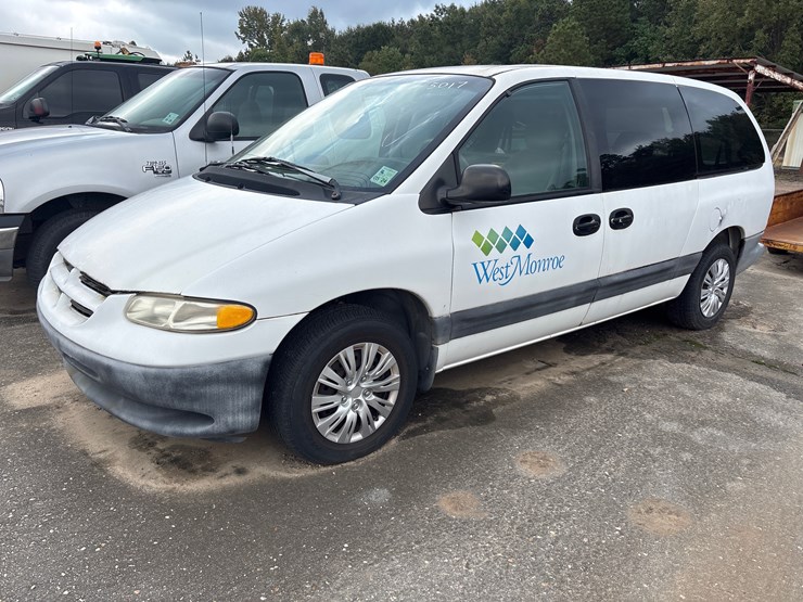 dodge-caravan-image-1