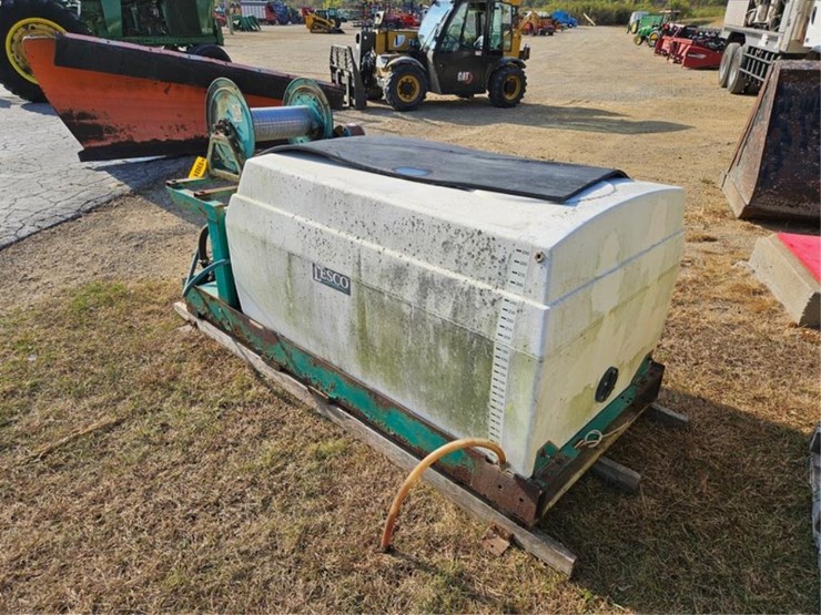 #3024-•-lesco-200-gallon-slide-in-sprayer-image-3