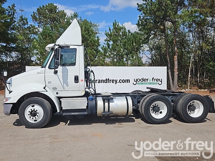 2017-international-8600-image-2