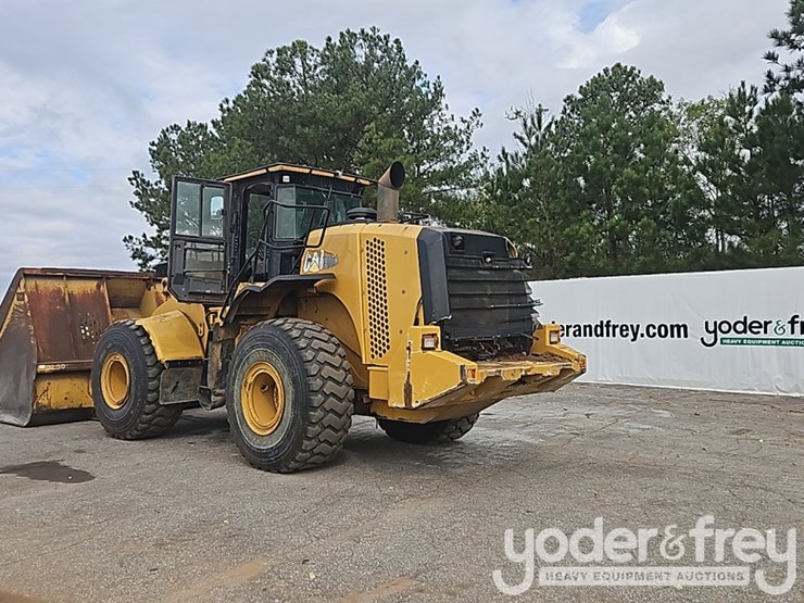 2011-caterpillar-972k-image-3