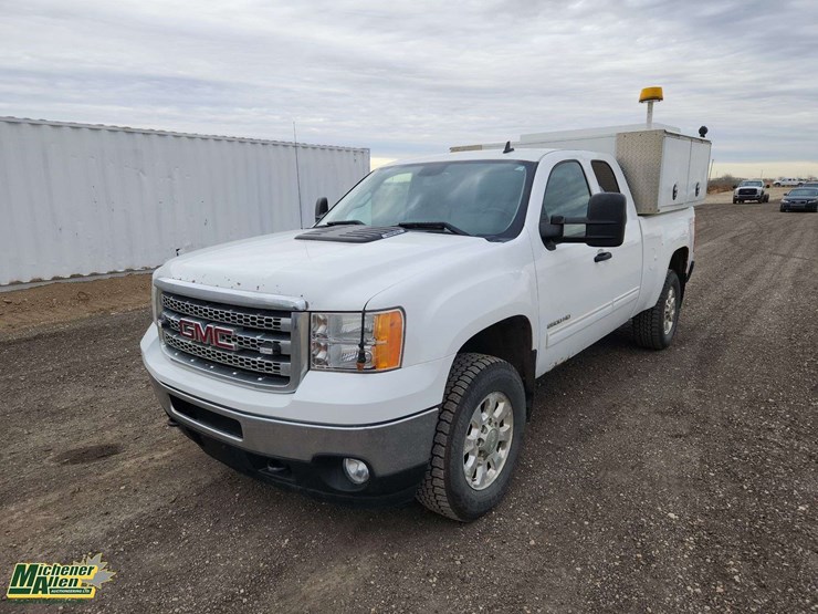 2013-gmc-sierra-2500hd-sle-image-1