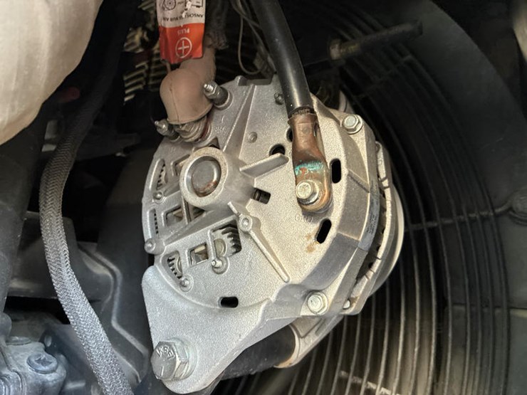 #114632-•-cat-85e-#6js00405-image-67