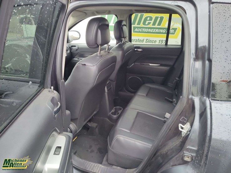 2014-jeep-compass-image-18