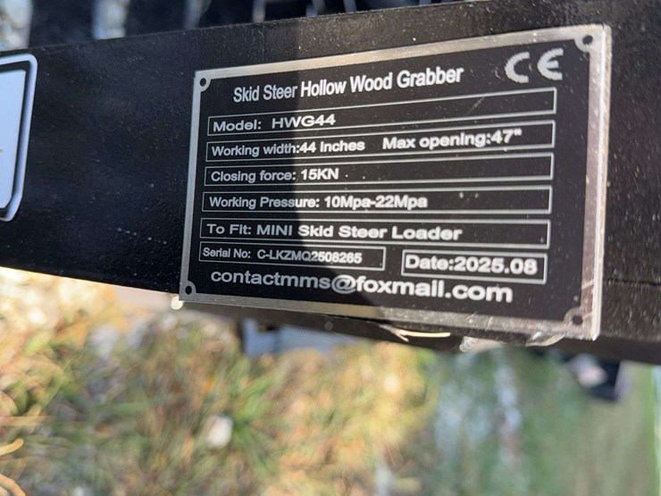 skid-steer-hollow-wood-grabber-image-3