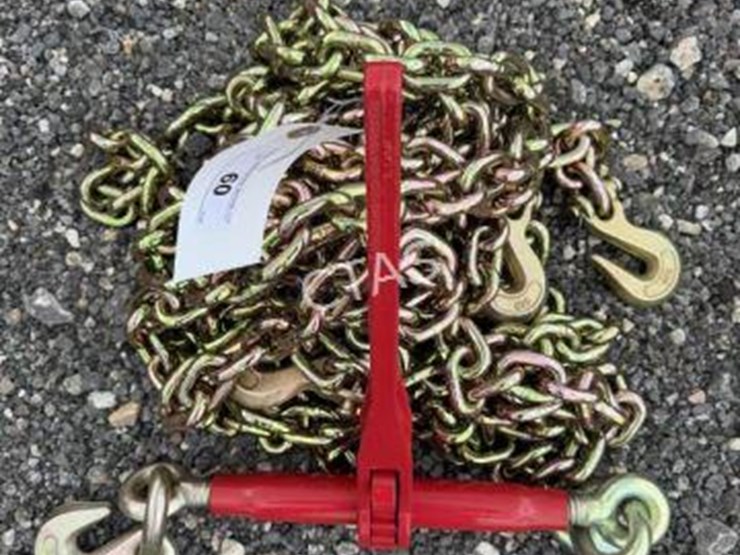 #60-•-(2)-3/8"-20'-chains-&-(1)-9,200-lb-boomer-image-1
