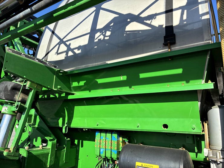 2014-john-deere-4830-image-27