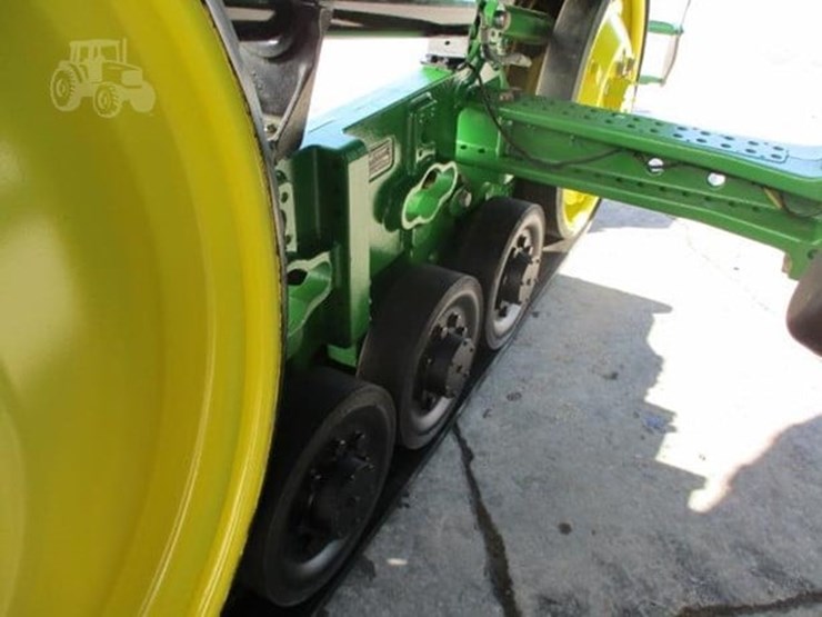 2013-john-deere-8360rt-image-55