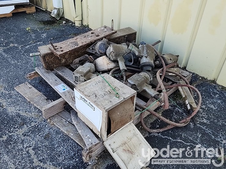pallet-of-power-tools-and-parts-image-2
