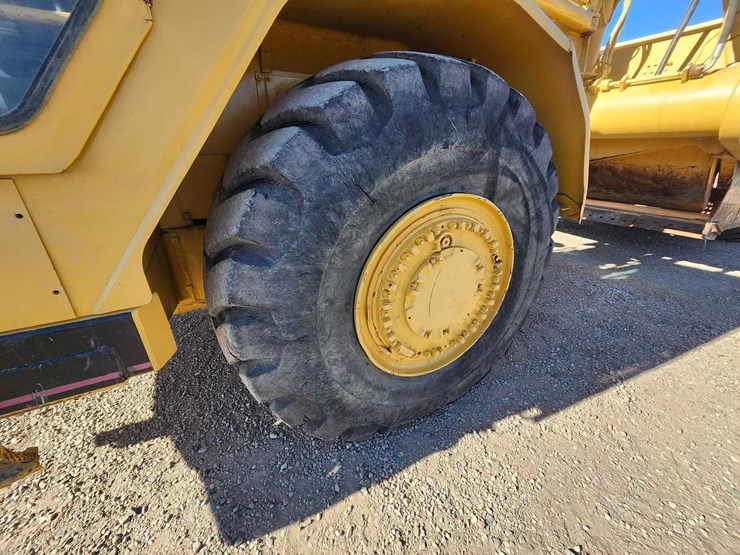 1980-caterpillar-627b-push-pull-scraper-image-67
