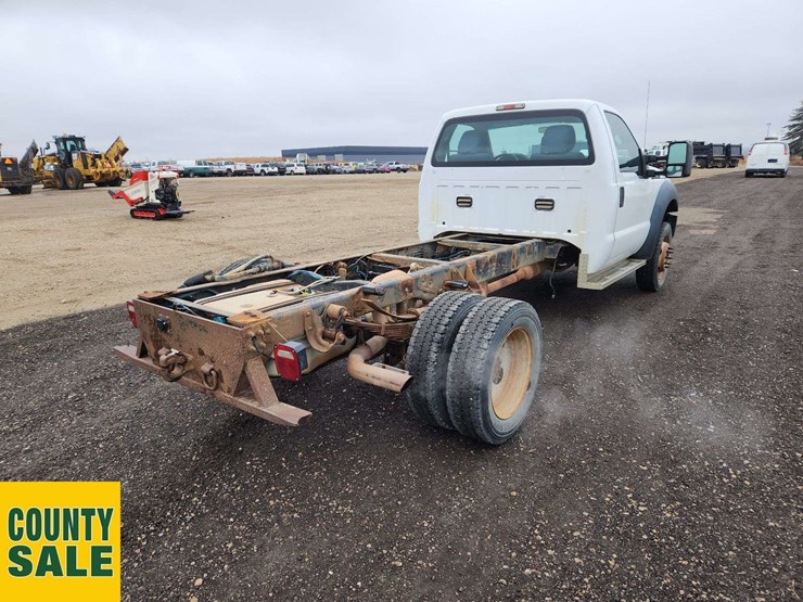 2013-ford-f550-image-4