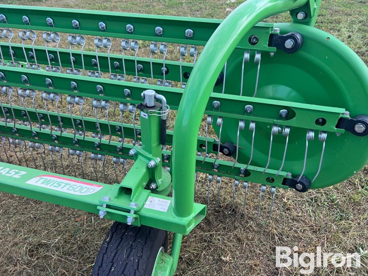 2022-samasz-twist-600p-front-mount-basket-rake-image-14