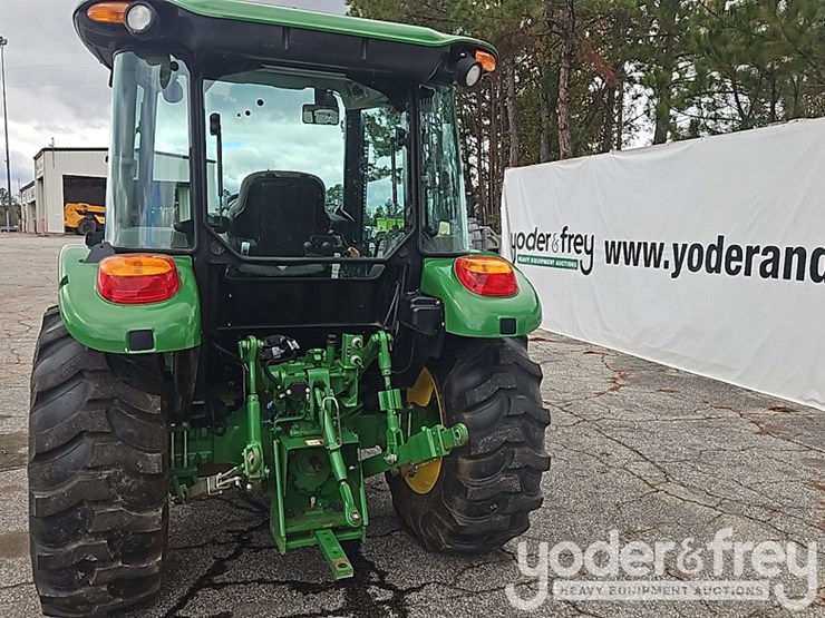 2019-john-deere-5075e-image-4