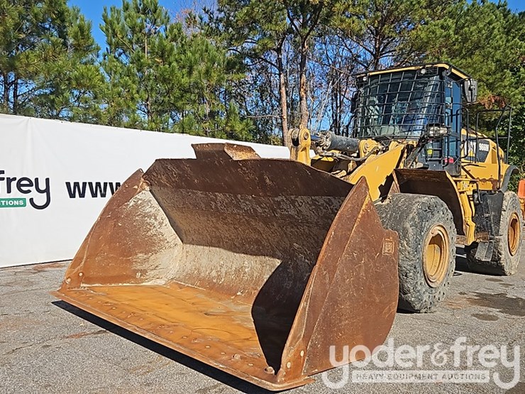 2017-caterpillar-966m-image-1