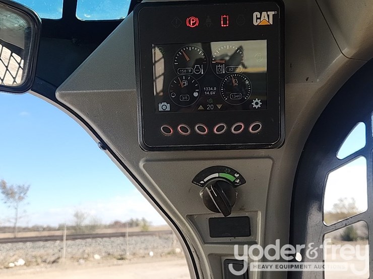 2019-caterpillar-279d-image-23