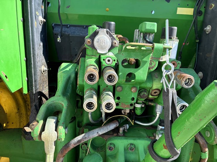 2007-john-deere-6215-image-22