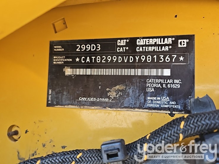 2020-caterpillar-299d3-image-41