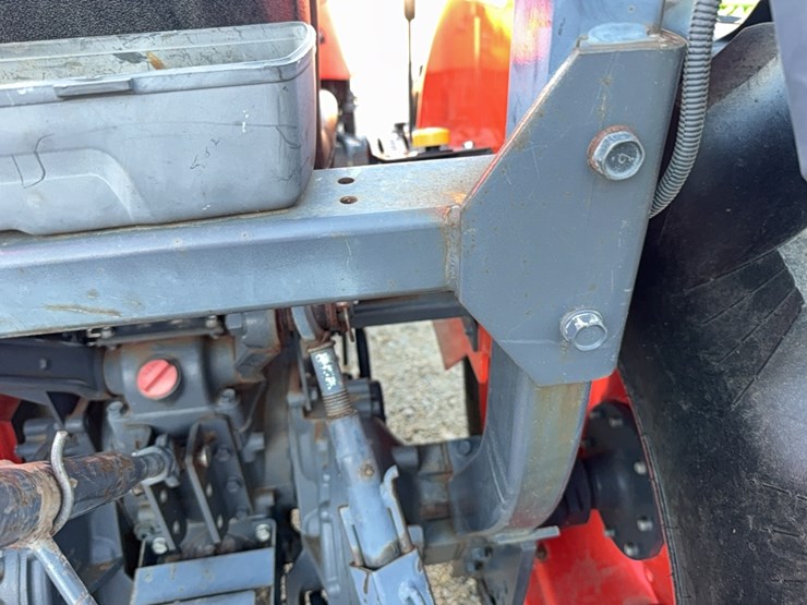 kubota-mx5200-image-40