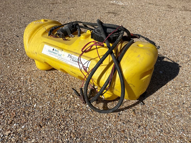 #24315-•-helena-spray-tank,-15-gallon-image-1