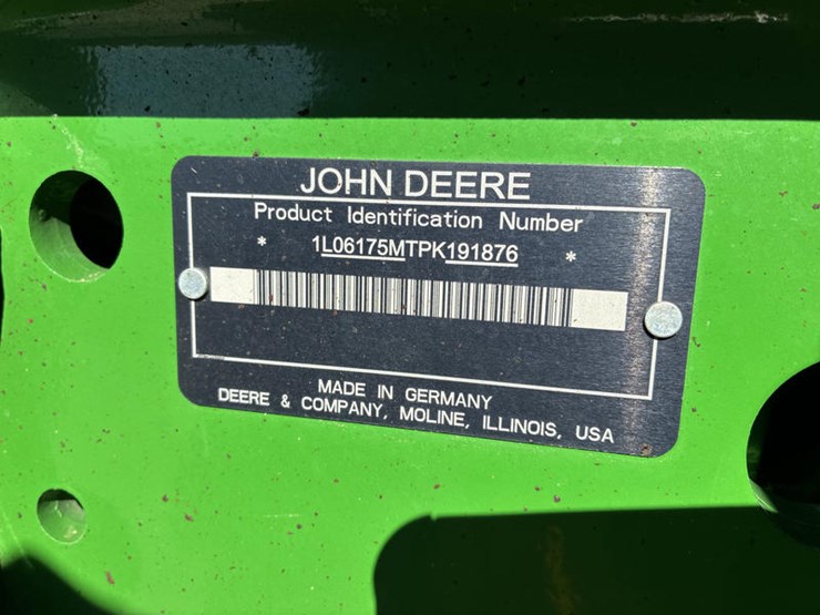 2023-john-deere-6175m-image-2
