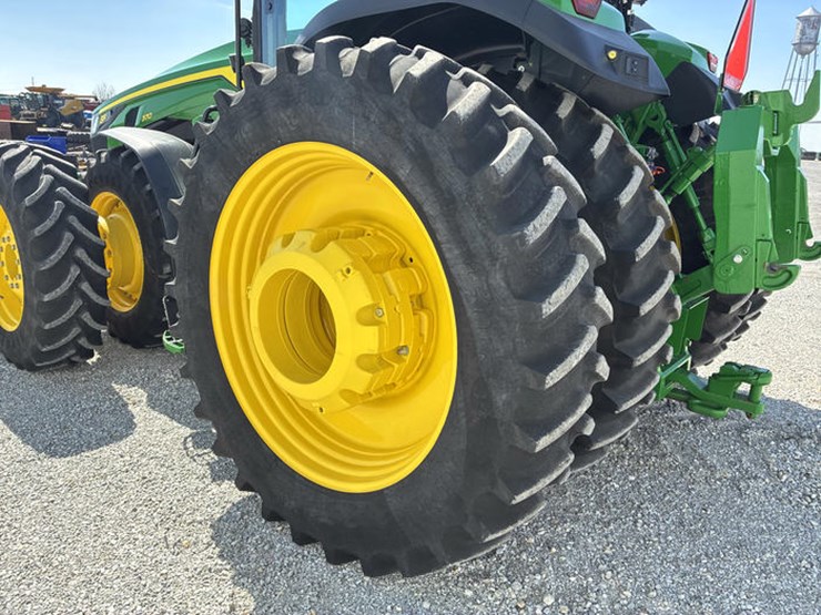 2023-john-deere-8r-370-image-67