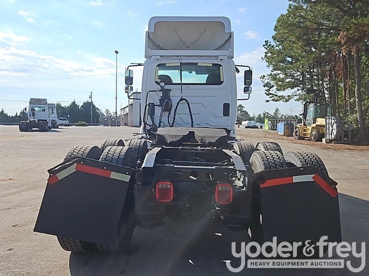 2017-international-8600-image-4