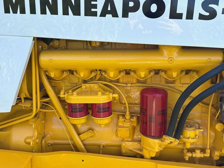 minneapolis-moline-g940-image-40