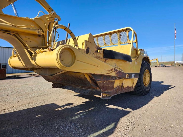 1980-caterpillar-627b-push-pull-scraper-image-24