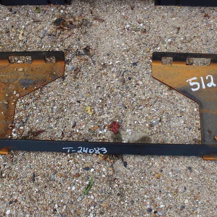 #5126 • 2025 WOLVERINE 3/8 INCH QUICK ATTACH MOUNT PLATE