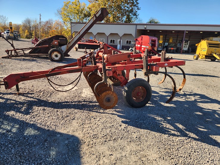 massey-ferguson-740-image-7